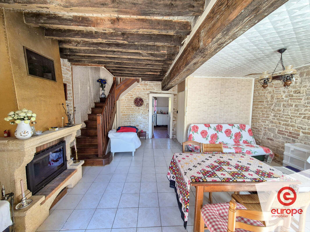 Maison 3 pièces de 78m2 avec jardin de 2247m2 proche Clamecy - photo 4