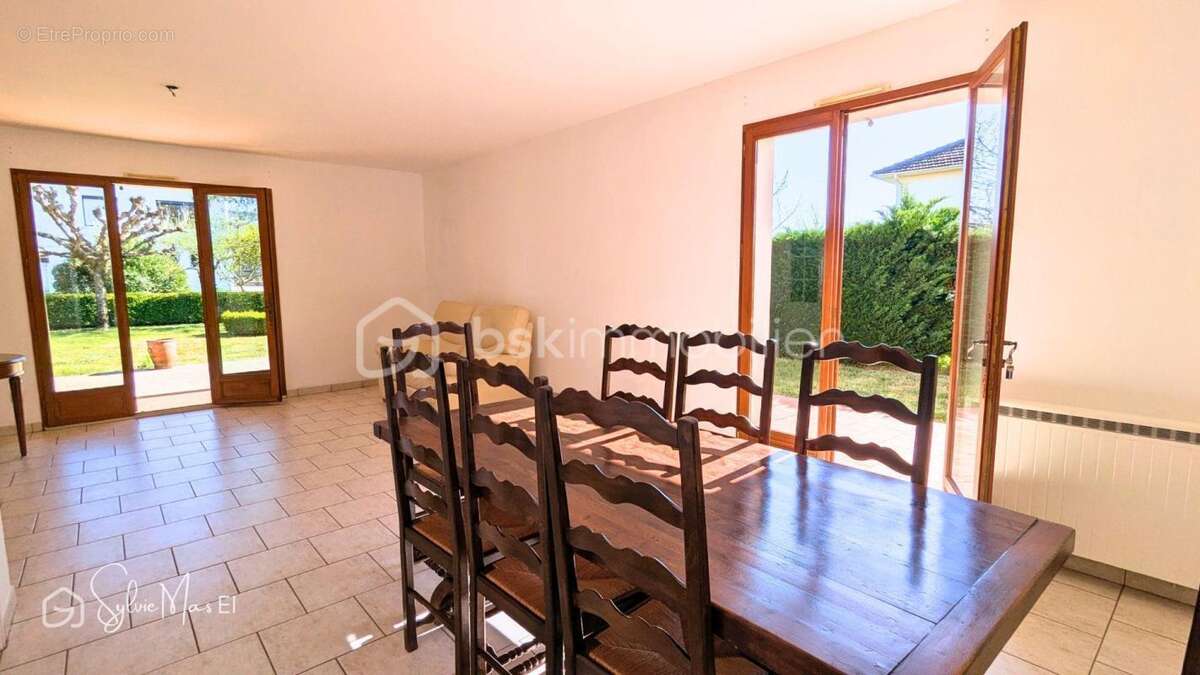 Maison à SAINT-VITE