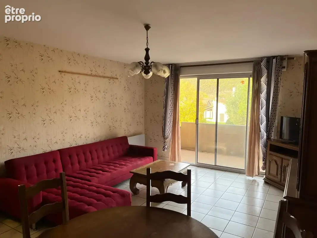 Appartement 3 pièces 75 m² à vendre à Massiac (15500) - photo 3