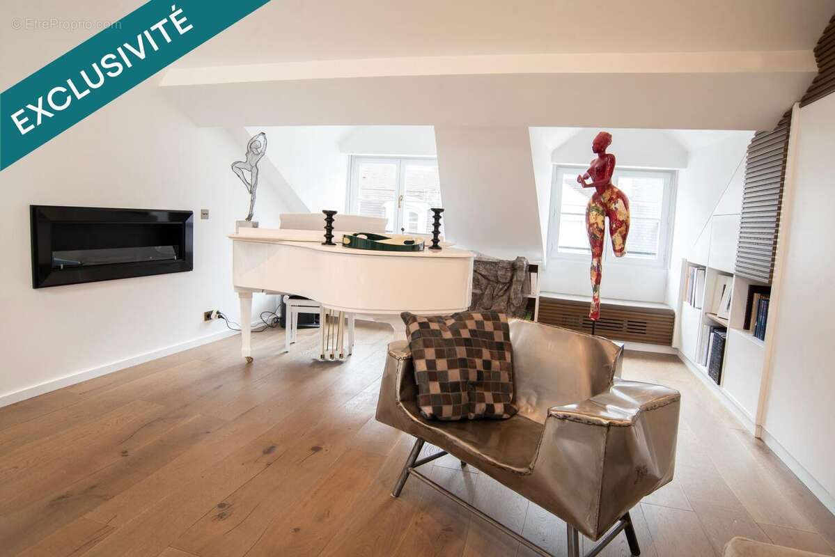 Photo 4 - Appartement à PARIS-3E