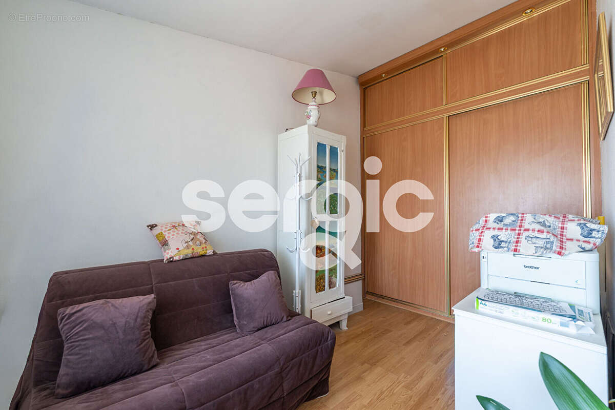 VIAGER OCCUPÉ - F4 en duplex Vieux Torcy - Dame de 75 ans - photo 15