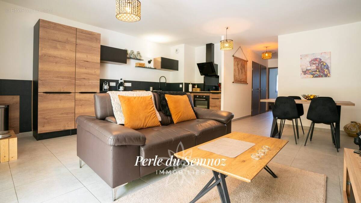 Appartement à SEYNOD