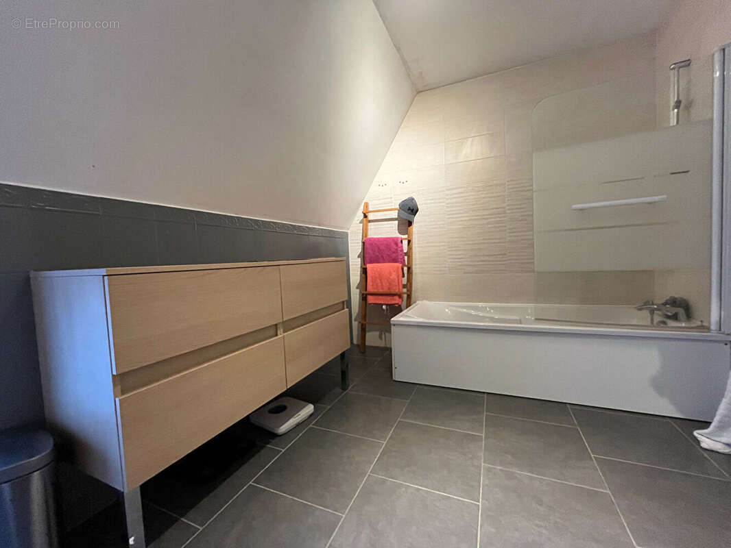 Maison à SANCERGUES