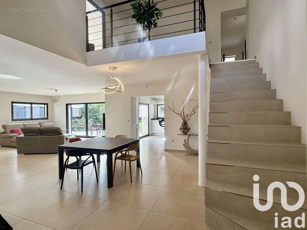 Photo 6 - Maison à SIX-FOURS-LES-PLAGES