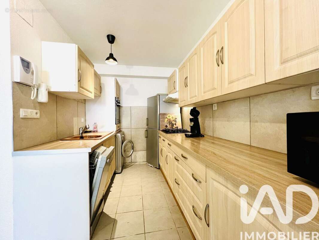 Appartement 63 m² à Fleury  - photo 8