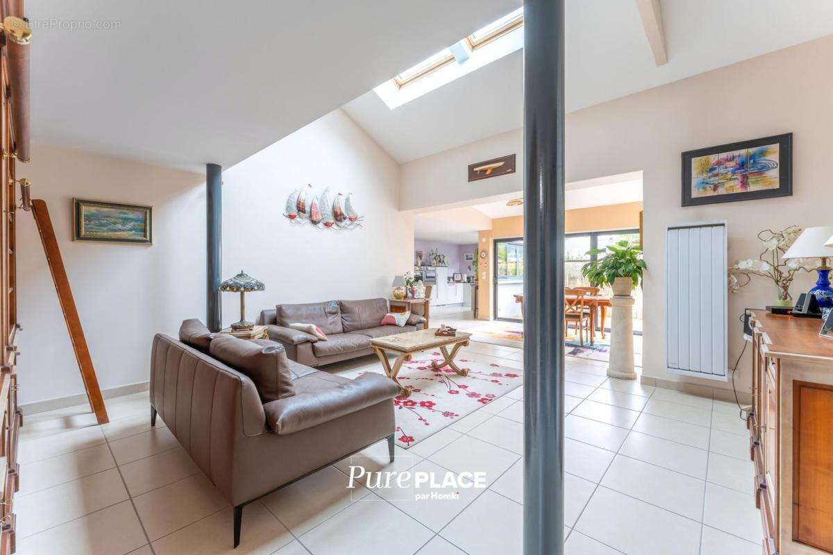 Maison/Villa T6 de 164 m2 à Bordeaux 33200 - photo 5