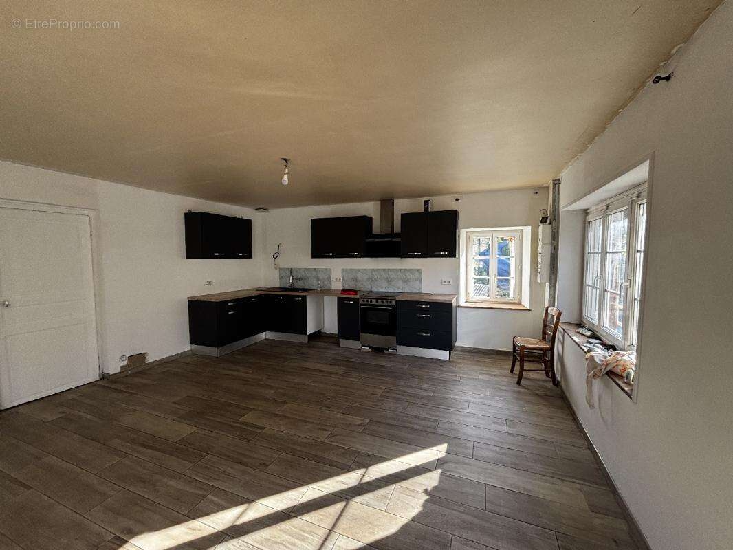 Maison à SAINT-CHRISTOPHE-LE-JAJOLET