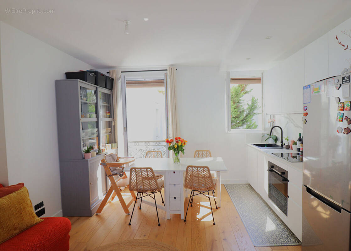 Appartement à PARIS-15E