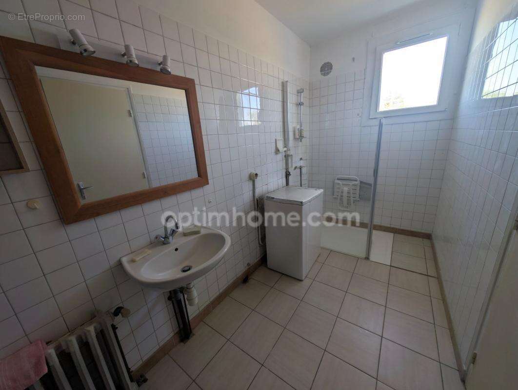 Maison familiale avec sous-sol complet sur 3 264 m² de terrain – Savignac-Lédrier (Dordogne – Périgord Vert) - photo 15