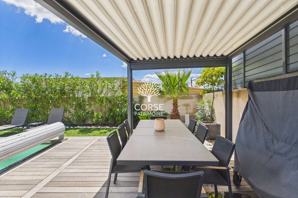 Maison à PORTO-VECCHIO