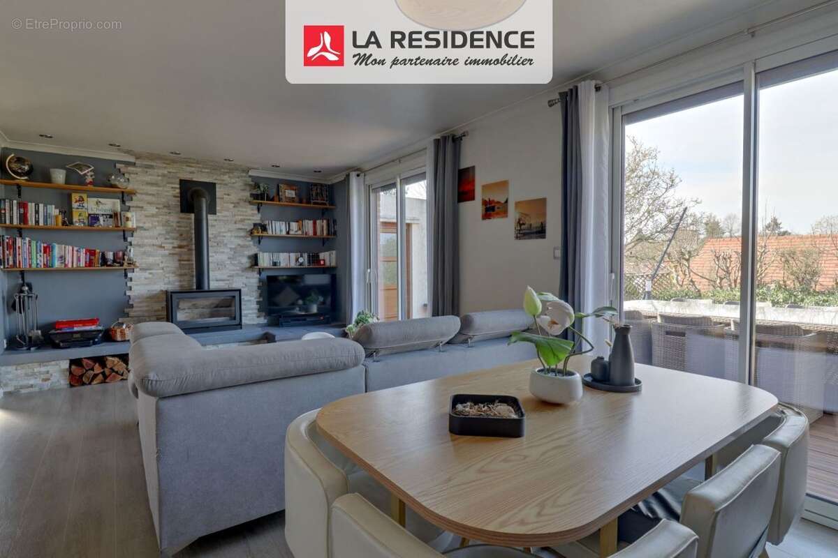 Maison à MONTFORT-L'AMAURY