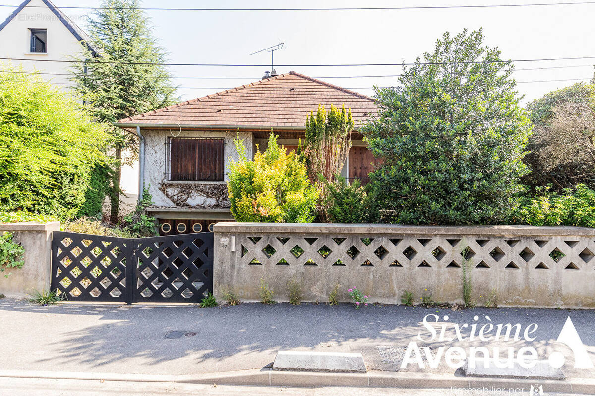 Maison à CHILLY-MAZARIN