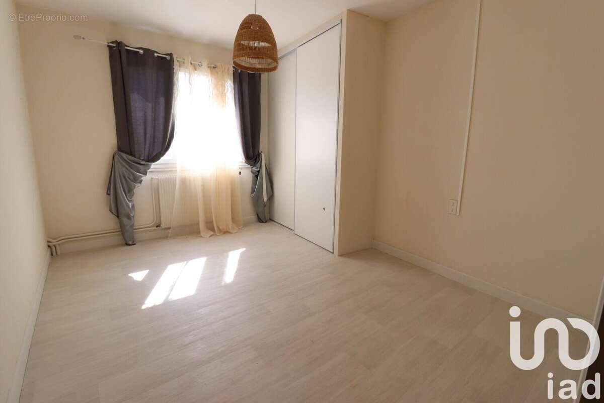 Photo 6 - Appartement à PONT-DU-CHATEAU