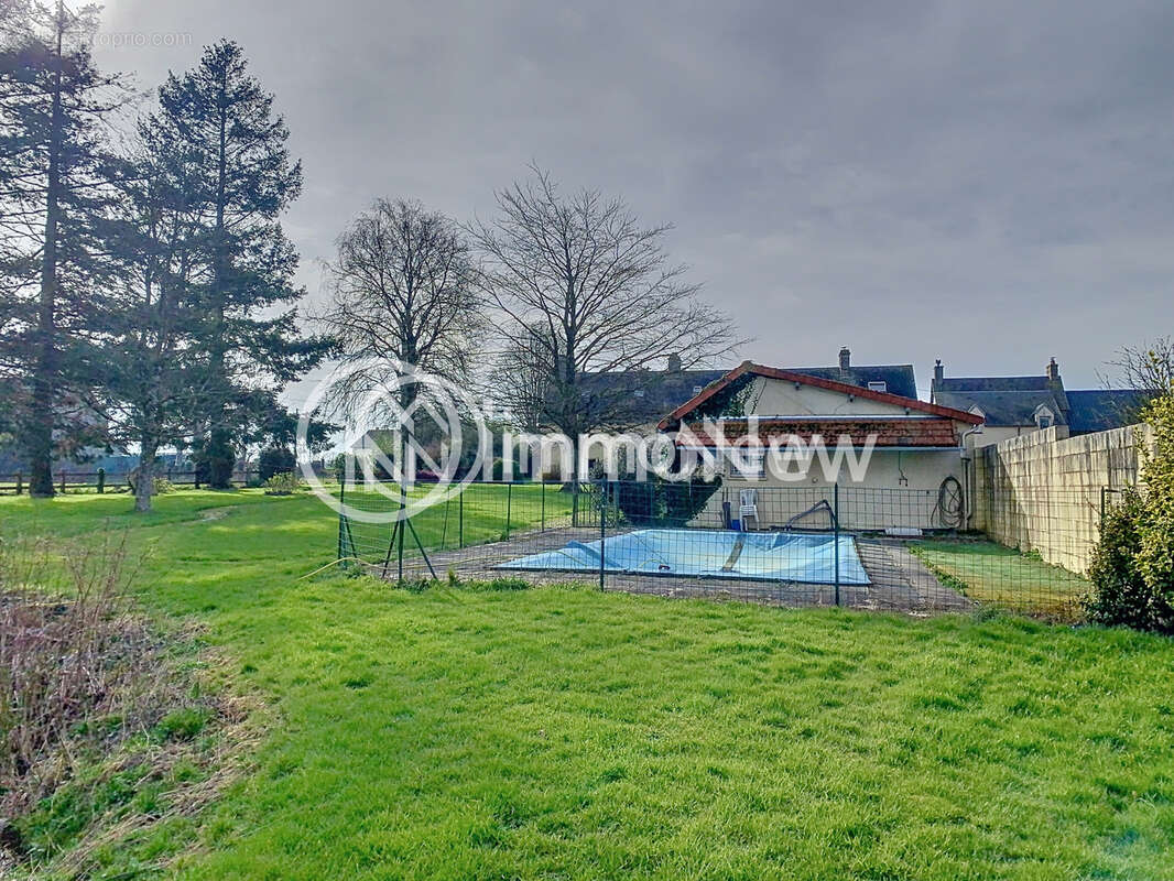 Maison familiale de caractère/Saint Sauveur la Pommeraye/ Grands volumes et piscine. - photo 20