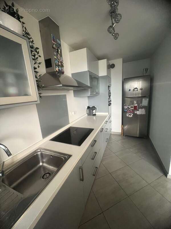 Appartement à SARTROUVILLE