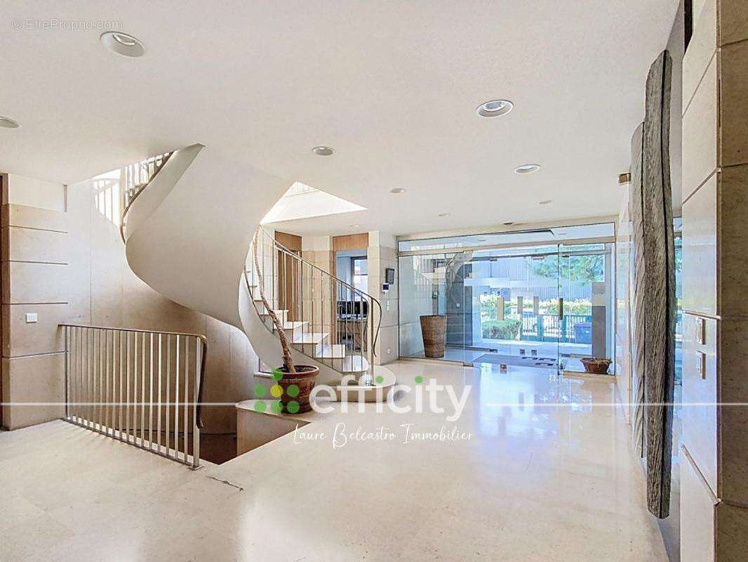 Commerce à BOISSY-SAINT-LEGER