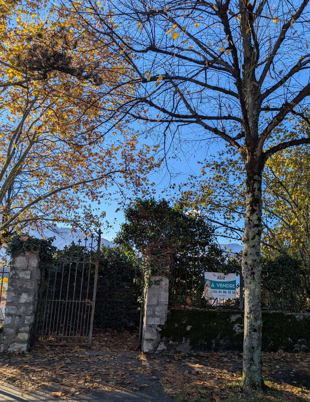 Terrain à AIX-LES-BAINS