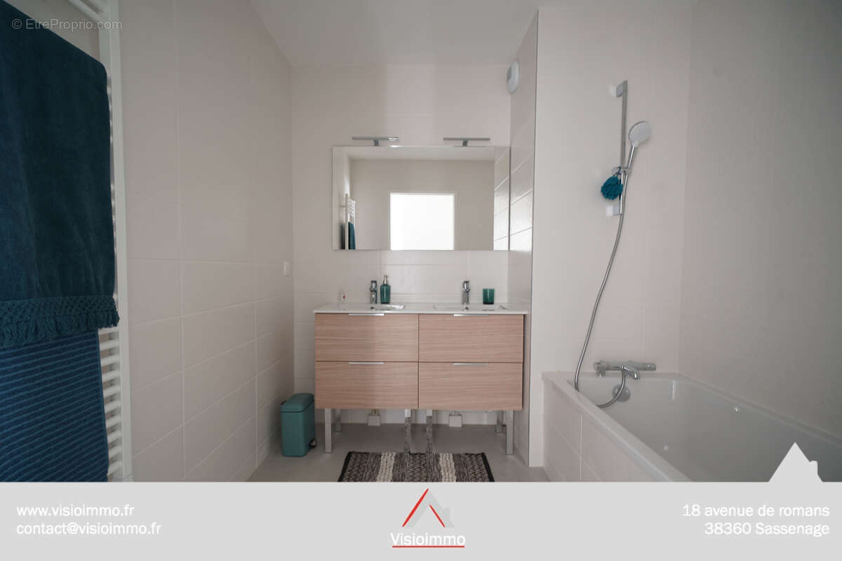 Appartement à SAINT-MARTIN-D'HERES