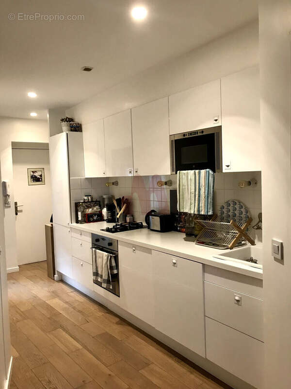 Appartement à PARIS-10E