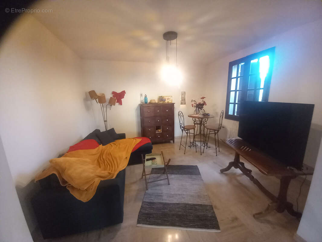 Grande maison semi enterree - photo 14