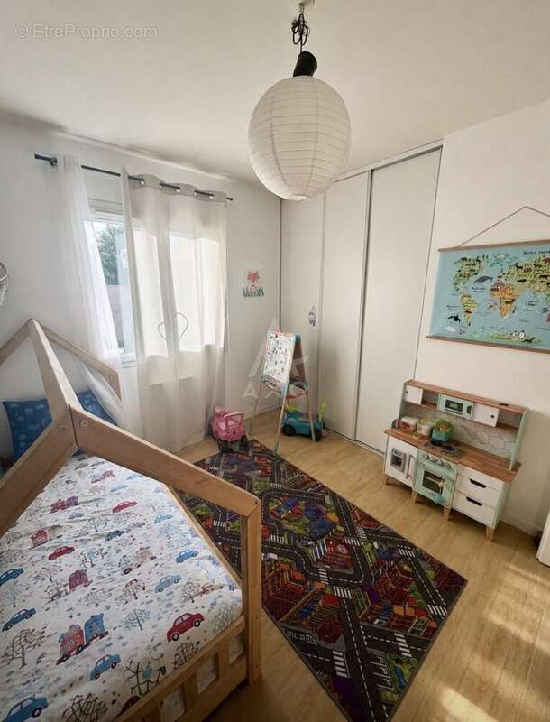 Maison à PARENTIS-EN-BORN
