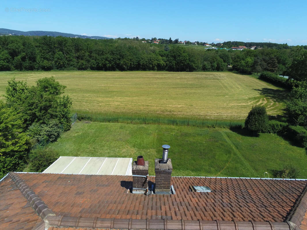 Maison à LA TOUR-DE-SALVAGNY