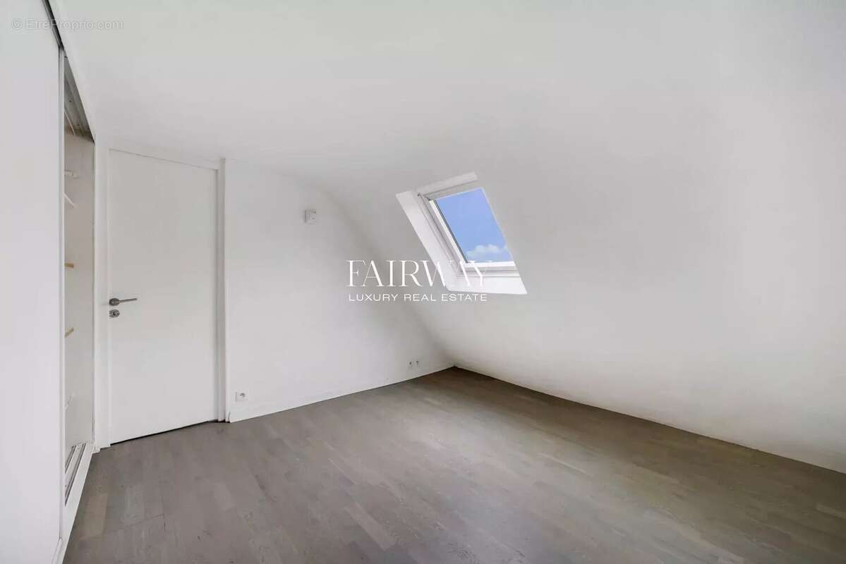 Appartement à PARIS-8E
