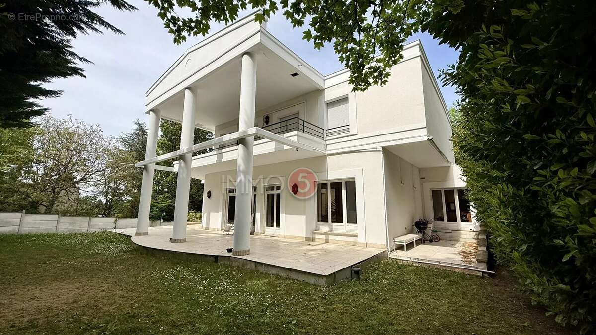 Maison à LE RAINCY