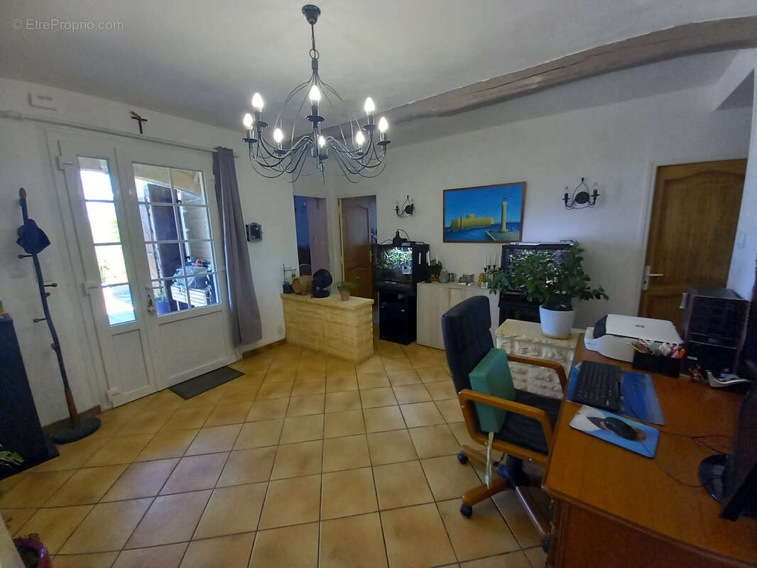 Maison à MONTAYRAL