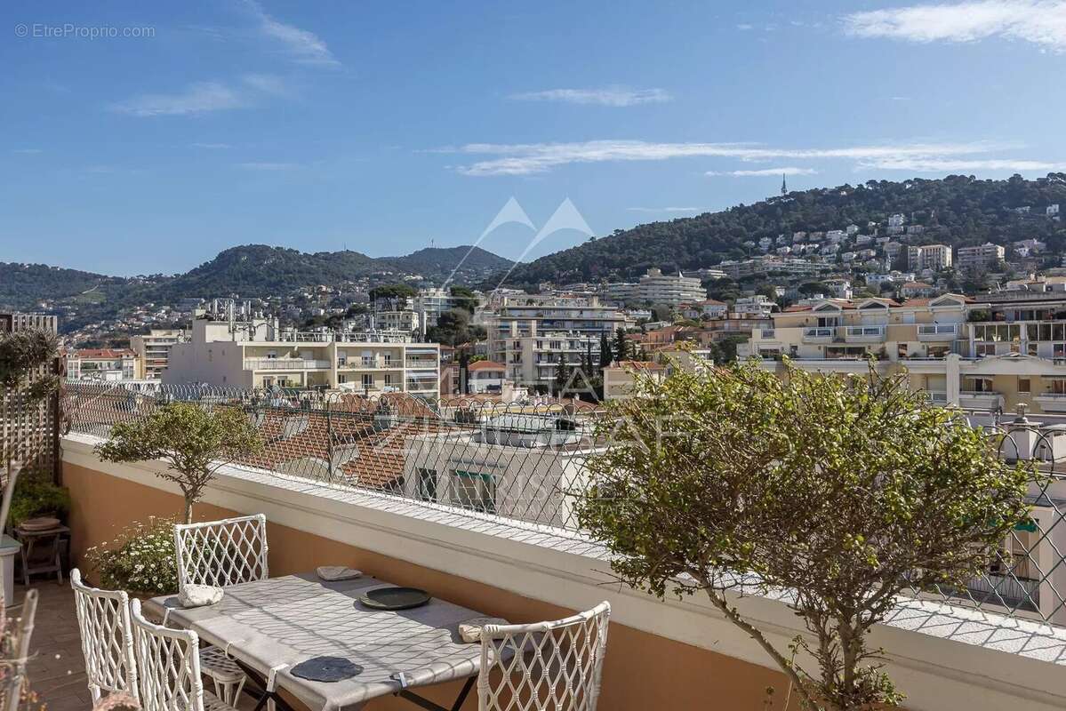 Appartement à NICE