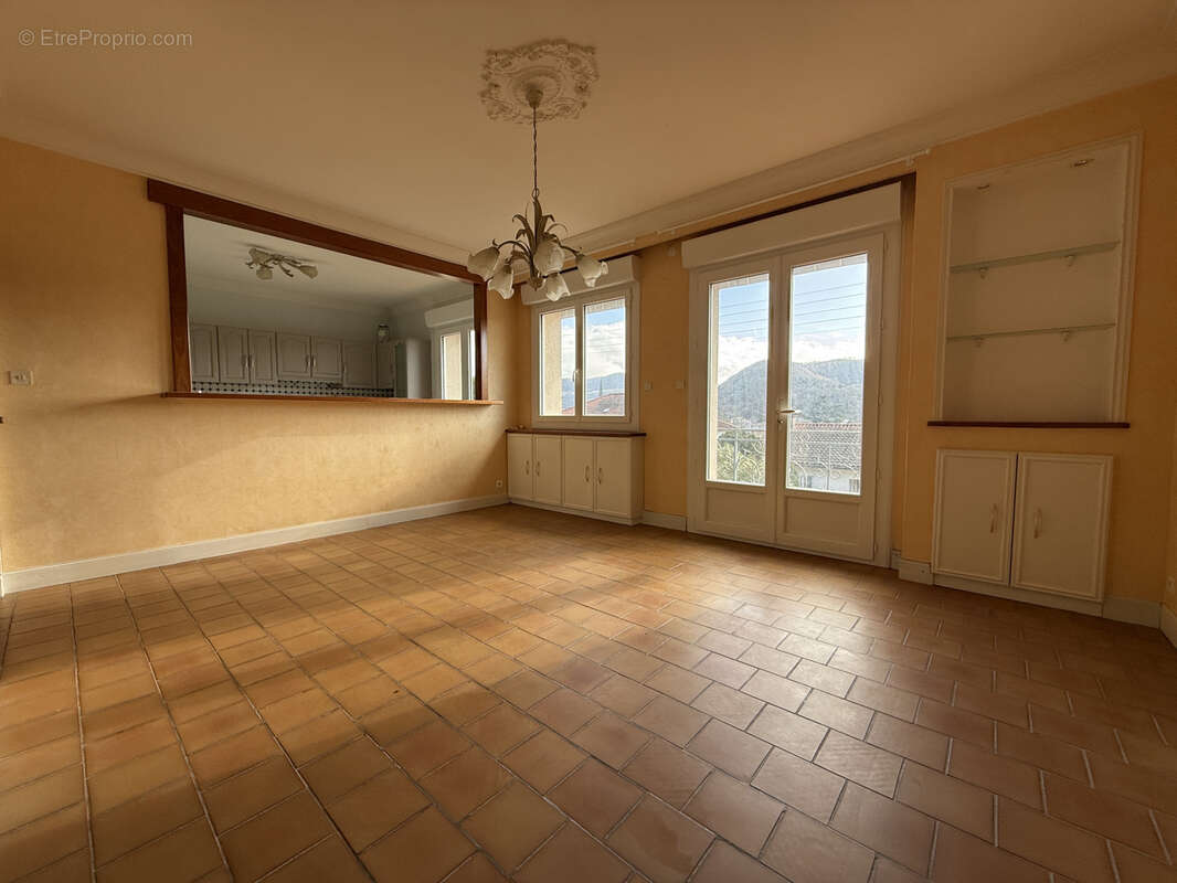 Maison à SAINT-AFFRIQUE