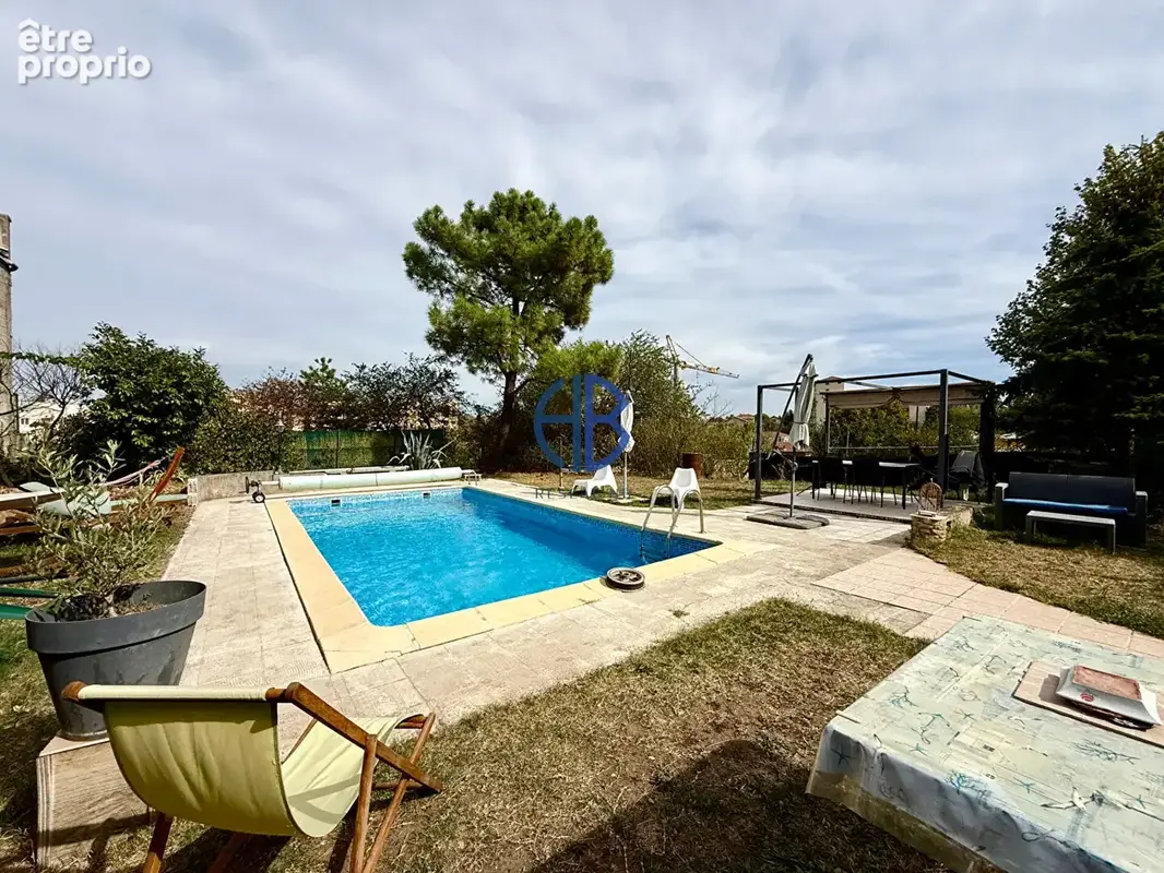 Maison de plain-pied 5 pièces avec piscine et garage - photo 10