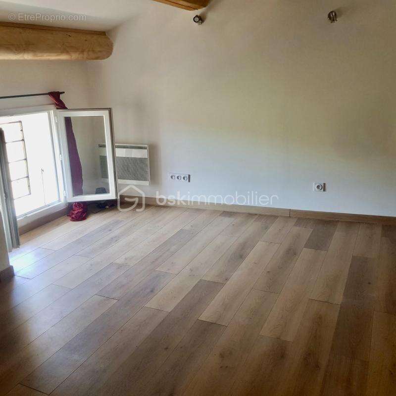 Appartement à LIMANS