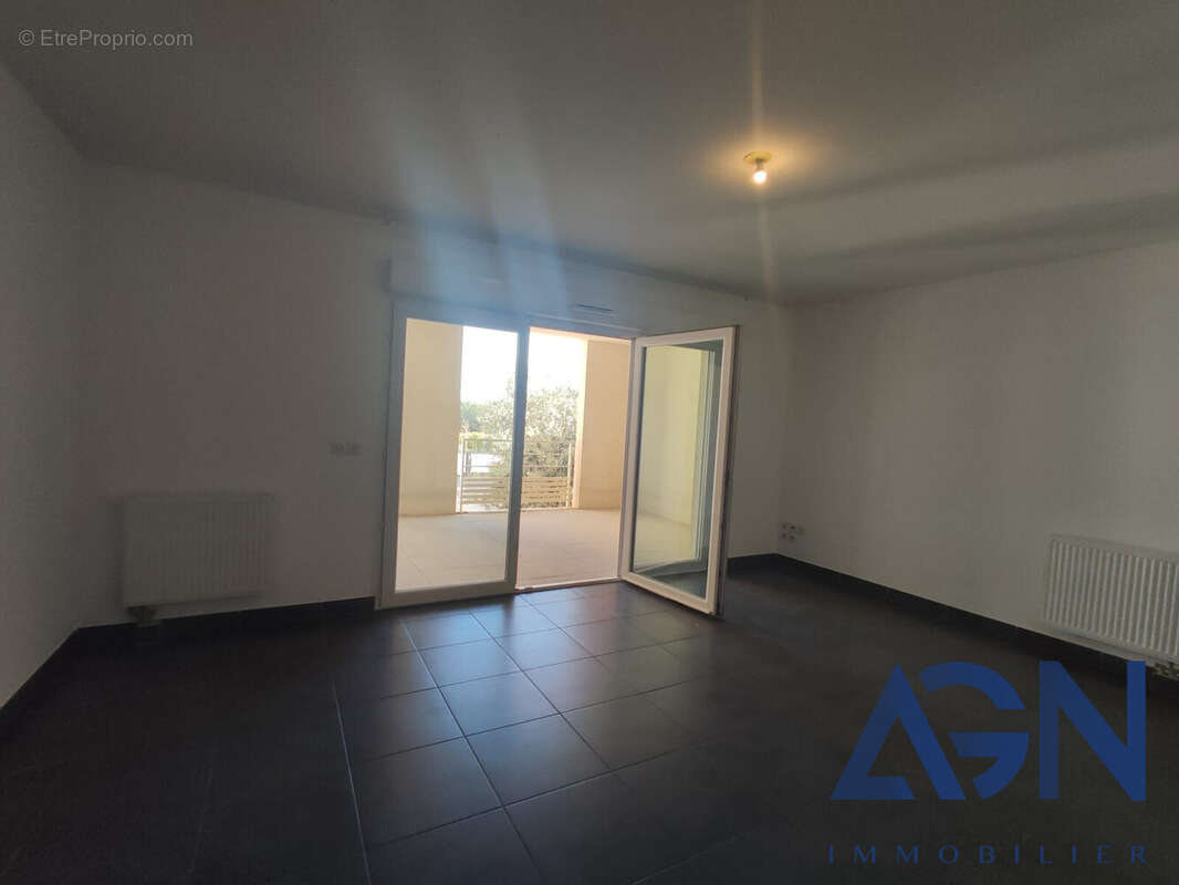 Appartement à JUVIGNAC