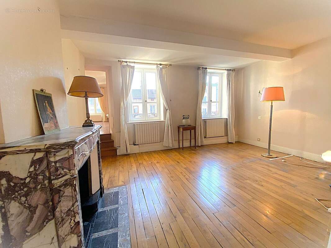 Appartement à VILLEFRANCHE-SUR-SAONE