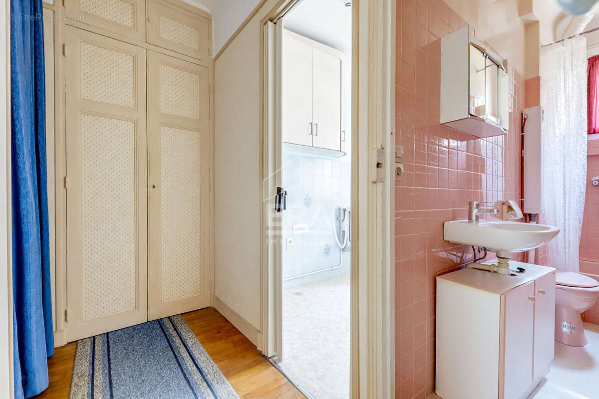 Appartement à PARIS-18E