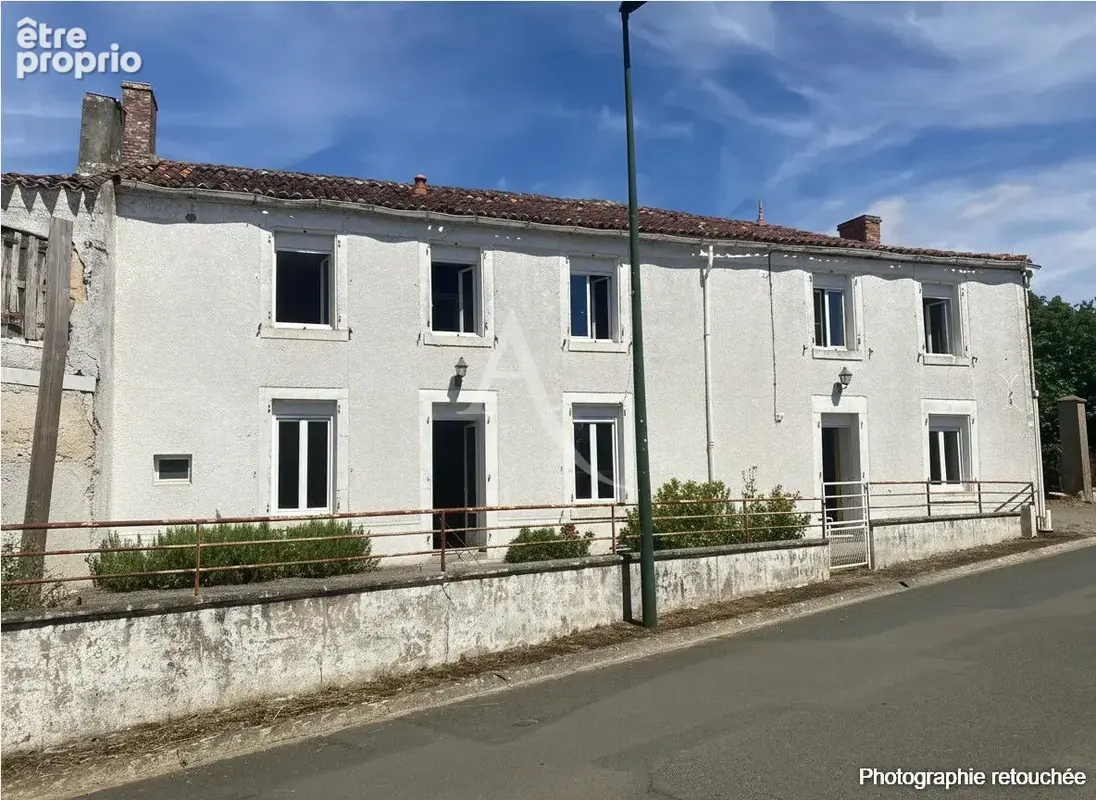 Maison à BOURNEAU