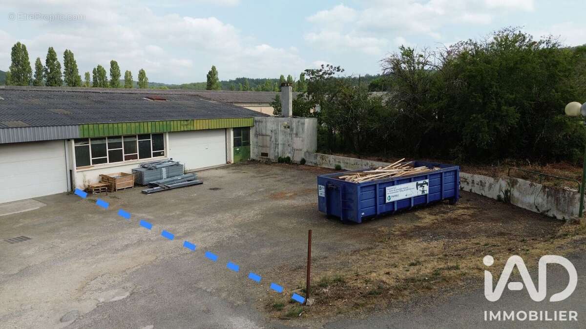 Commerce 380 m² à Mercues  - photo 8