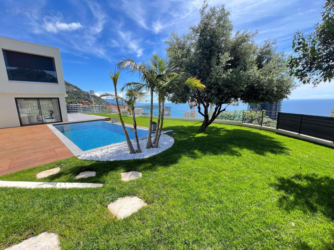 Maison à BEAUSOLEIL