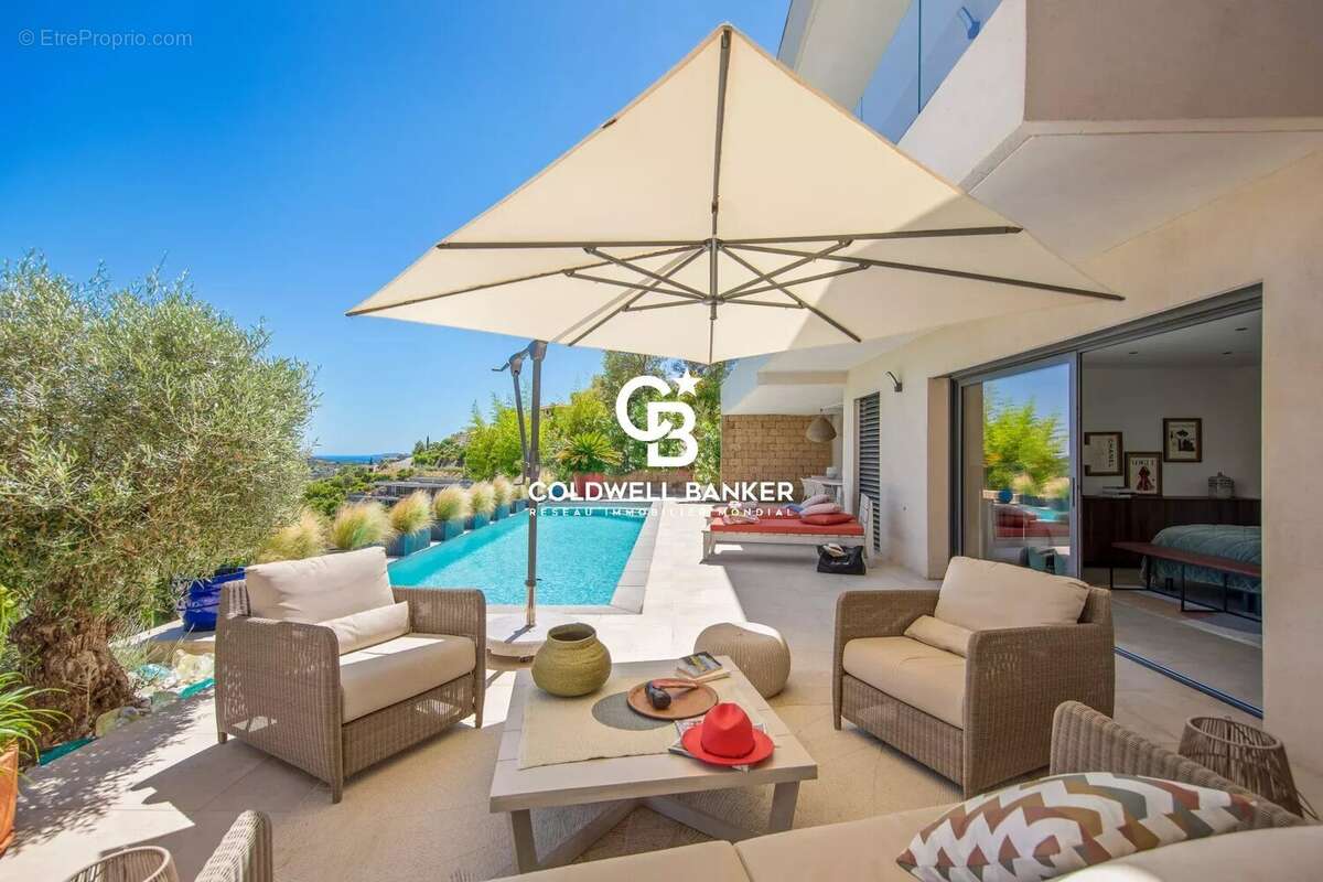 Villa contemporaine vue mer, Golf de Valcros - 83250 La Londe-les-Maures - photo 27
