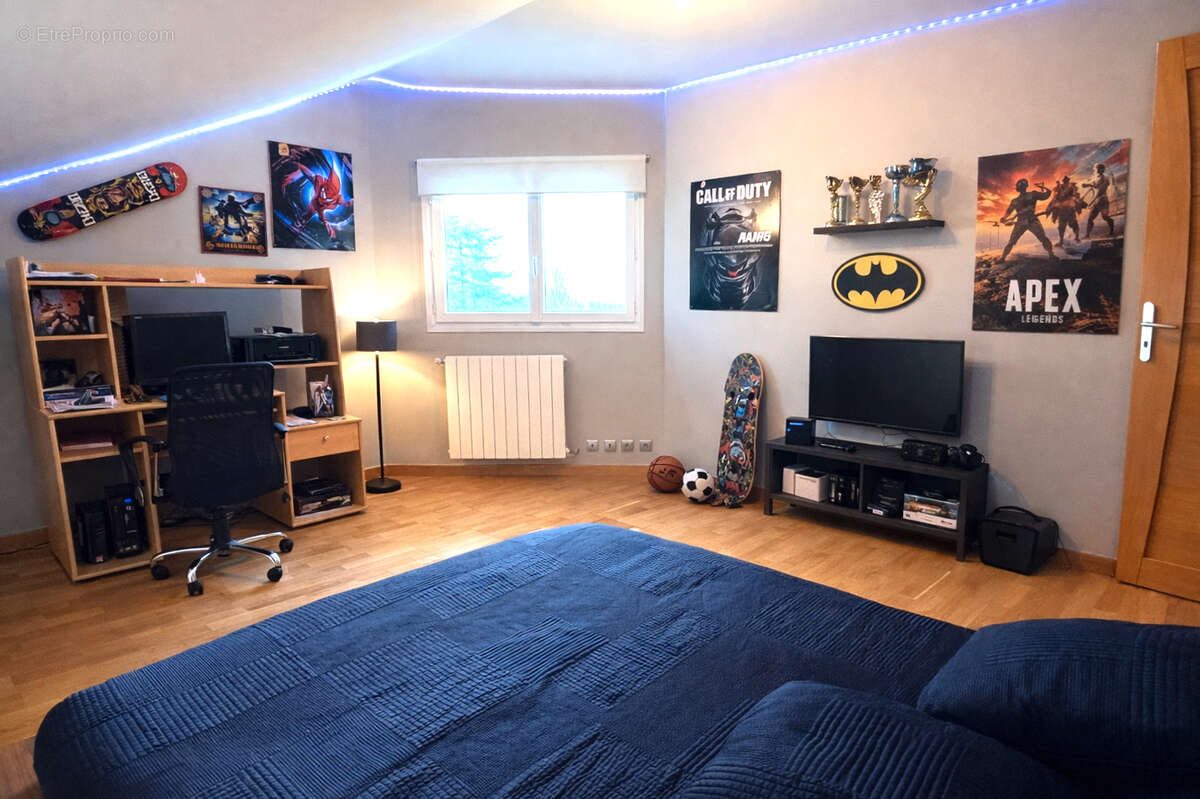 Maison à BELLEGARDE-SUR-VALSERINE