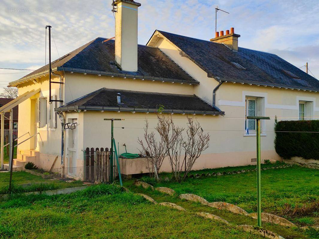 Maison à CHATELLERAULT