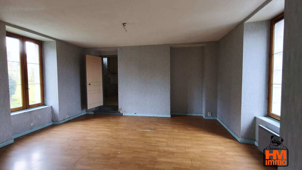 Maison à SAINT-HILAIRE-LES-PLACES