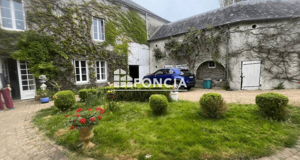 Maison à FRESNAY-SUR-SARTHE