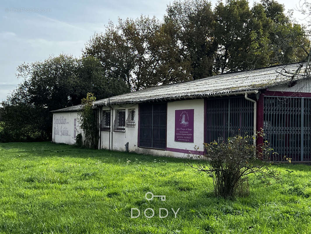 Local commercial d'env 500 m2 - photo 7