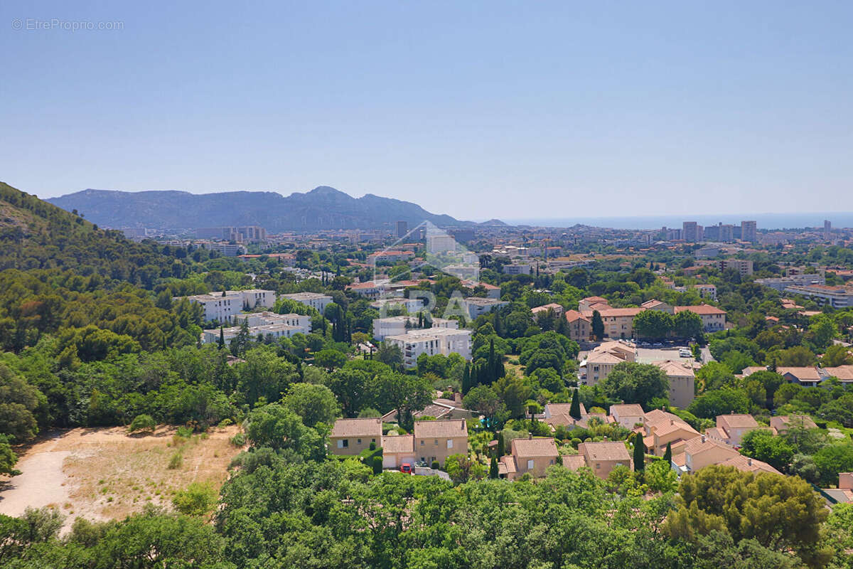 Appartement à MARSEILLE-10E