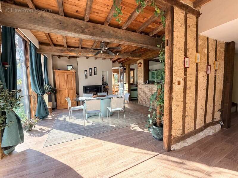 Maison à SAINTE-CHRISTIE-D'ARMAGNAC