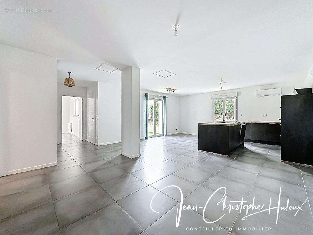 Maison à MARGUERITTES