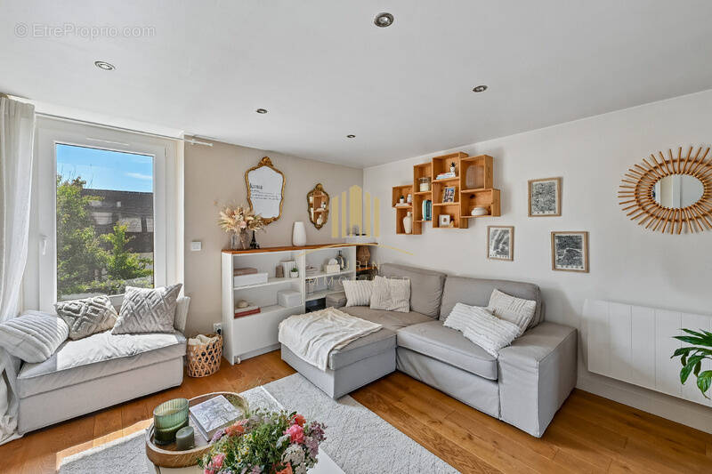 Appartement à BUSSY-SAINT-GEORGES