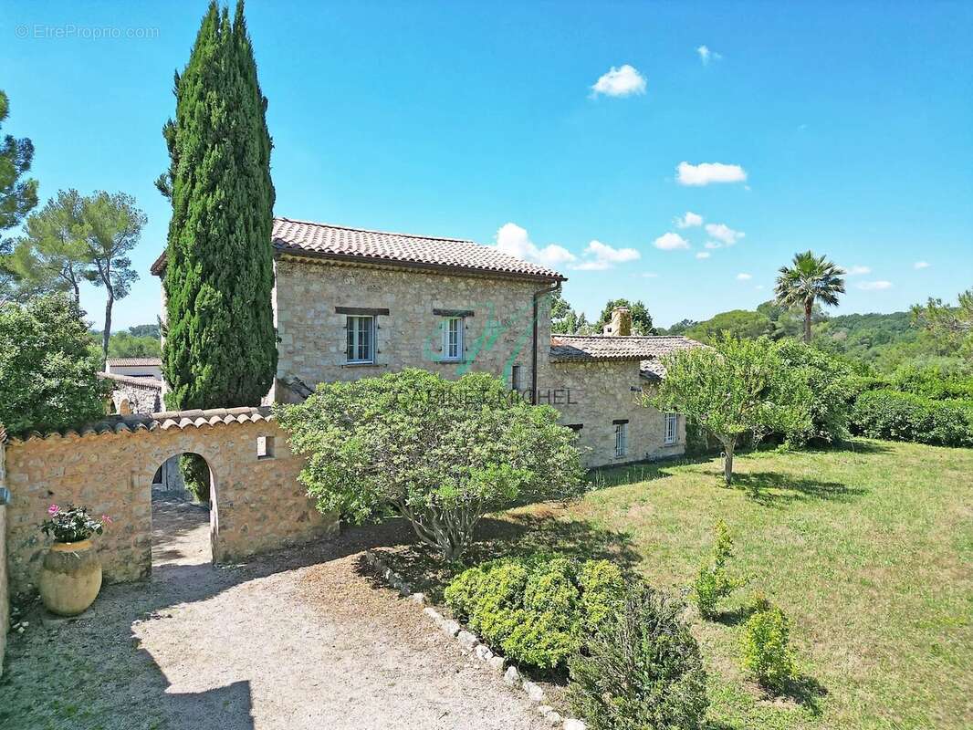 Maison à LE ROURET